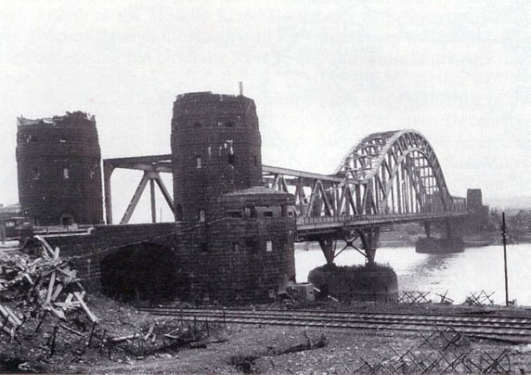 remagen1-large-56a61bcc5f9b58b7d0dff493.jpg.6843907a5ff2b99cd615f3289f2eb21c.jpg