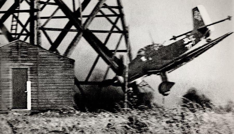 Ju-87_01.jpg.8d9c6ac7867596860eaed62210421f2c.jpg