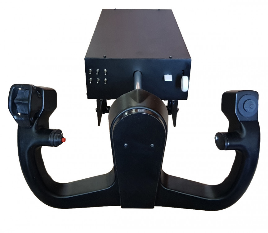 yoke 737 front small.jpg