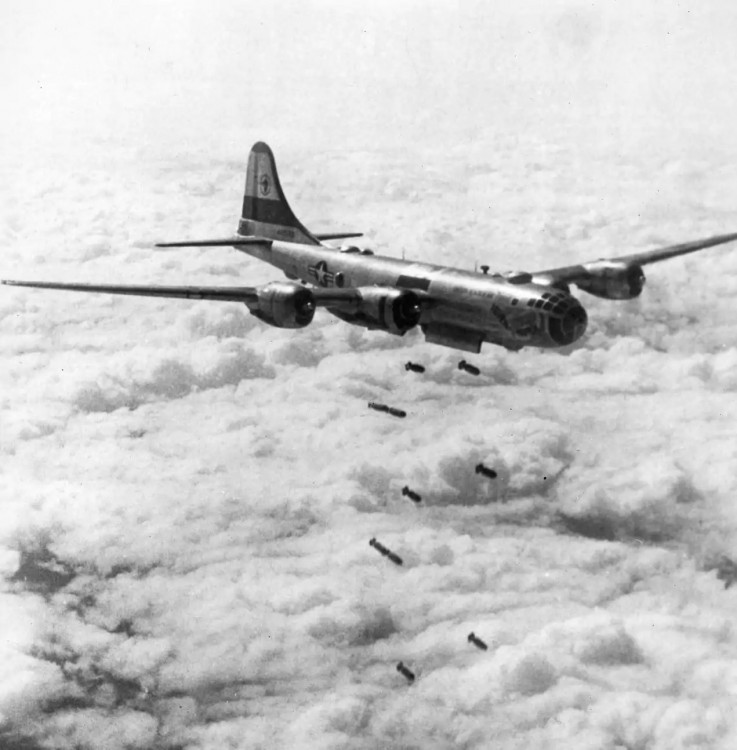 B-29-bombing-korea-a.jpg