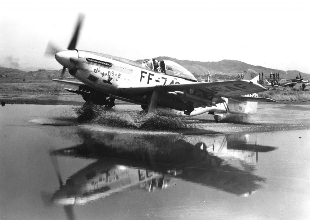 F-51_in_Puddle_Korean_War.thumb.jpg.97ce42a57617a220befe3db1d61174c8.jpg
