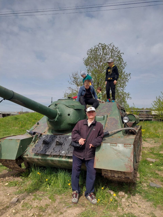 Б Стальной десант1.jpg